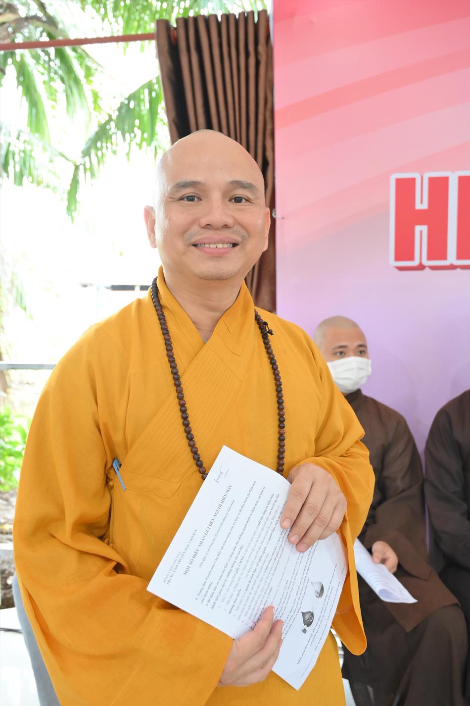 4 QUÝ SƯ THẦY THAM GIA HIẾN MÁU 4 QUÝ SƯ THẦY THAM GIA HIẾN MÁU