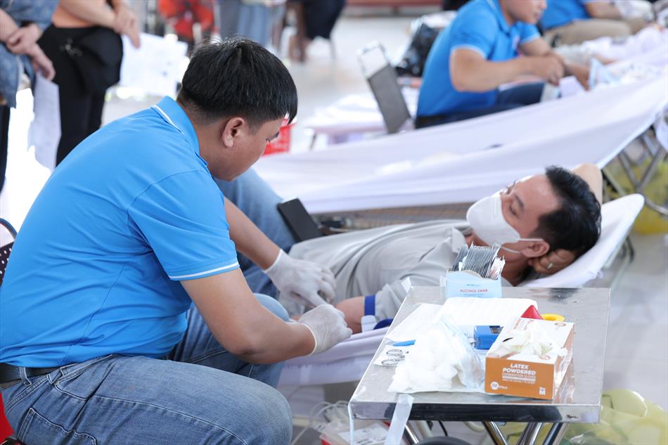 6 HIẾN MÁU TƯƠI ĐẸP 6 HIẾN MÁU TƯƠI ĐẸP