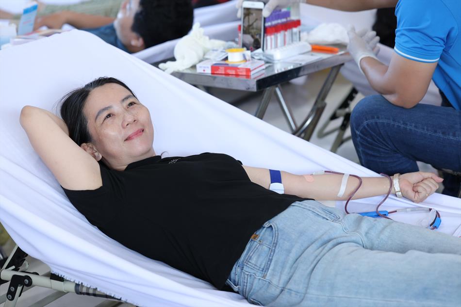 6 HIẾN MÁU TƯƠI ĐẸP 6 HIẾN MÁU TƯƠI ĐẸP