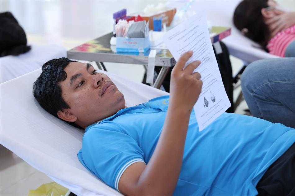 6 HIẾN MÁU TƯƠI ĐẸP 6 HIẾN MÁU TƯƠI ĐẸP