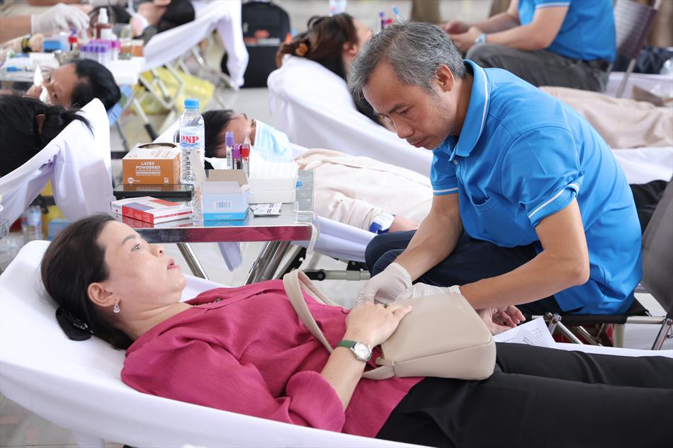 6 HIẾN MÁU TƯƠI ĐẸP 6 HIẾN MÁU TƯƠI ĐẸP