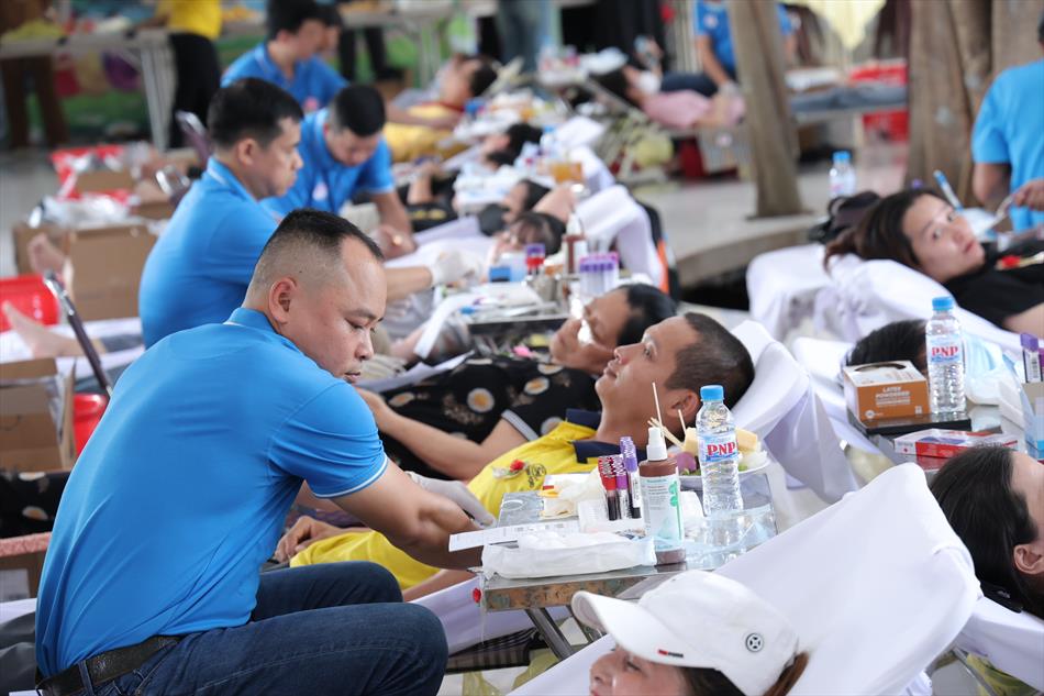 6 HIẾN MÁU TƯƠI ĐẸP 6 HIẾN MÁU TƯƠI ĐẸP