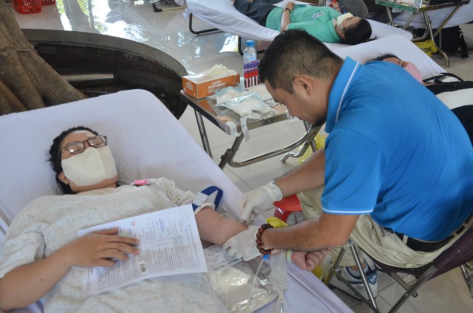 6 HIẾN MÁU TƯƠI ĐẸP 6 HIẾN MÁU TƯƠI ĐẸP