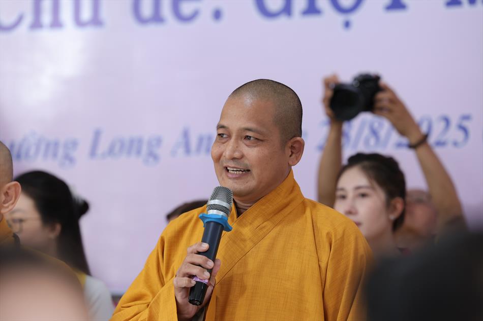 3 TẶNG QUÀ TRI ÂN 3 TẶNG QUÀ TRI ÂN