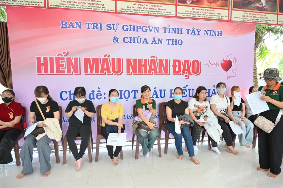 6 HIẾN MÁU TƯƠI ĐẸP 6 HIẾN MÁU TƯƠI ĐẸP