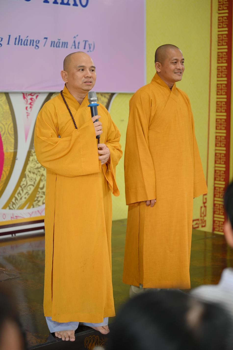 3 TẶNG QUÀ TRI ÂN 3 TẶNG QUÀ TRI ÂN