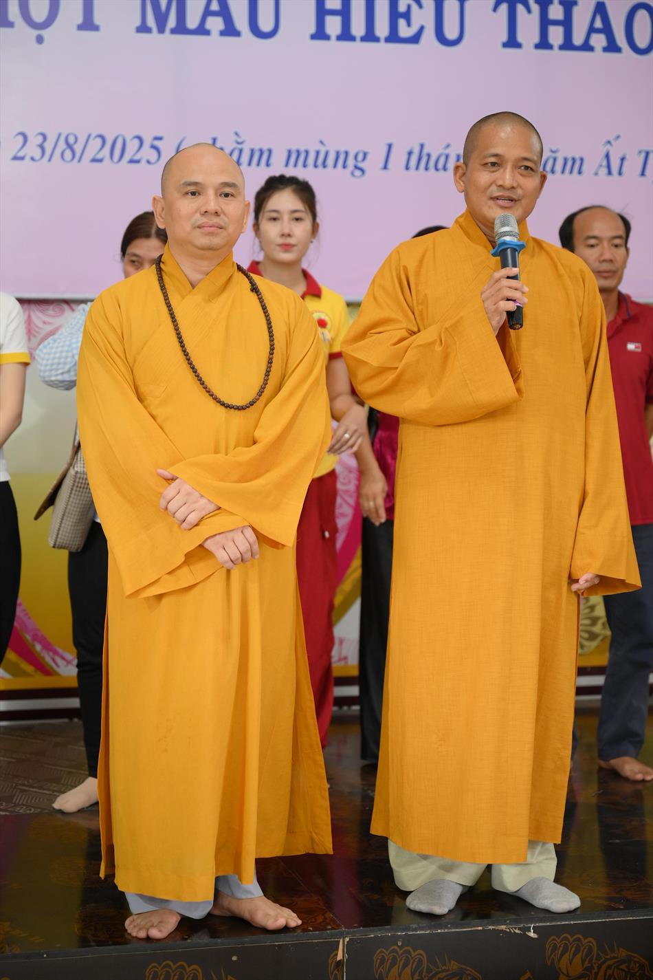 3 TẶNG QUÀ TRI ÂN 3 TẶNG QUÀ TRI ÂN