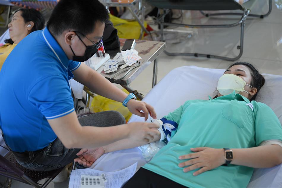 6 HIẾN MÁU TƯƠI ĐẸP 6 HIẾN MÁU TƯƠI ĐẸP