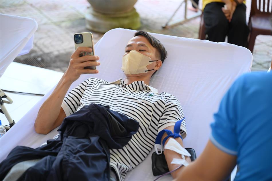 6 HIẾN MÁU TƯƠI ĐẸP 6 HIẾN MÁU TƯƠI ĐẸP
