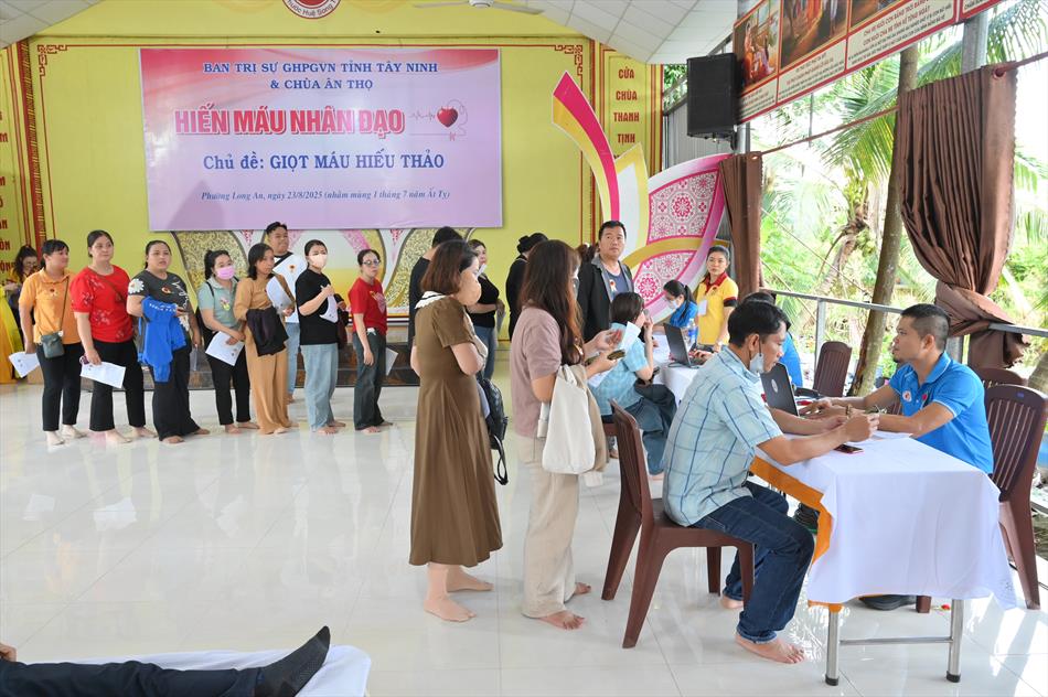 5 KHÔNG GIAN LẤY MÁU - CHỜ ĐẾN LƯỢT 5 KHÔNG GIAN LẤY MÁU - CHỜ ĐẾN LƯỢT