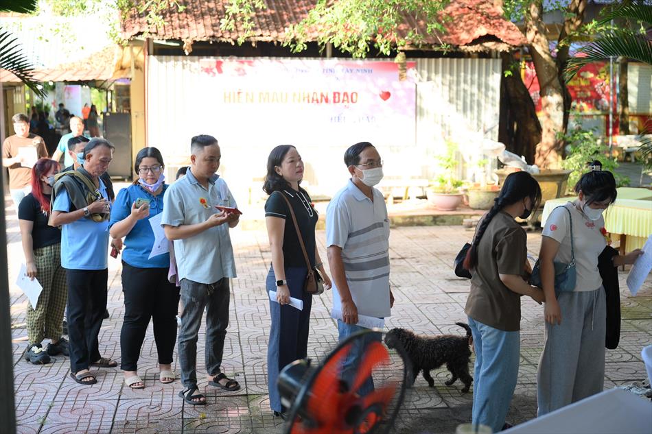 5 KHÔNG GIAN LẤY MÁU - CHỜ ĐẾN LƯỢT 5 KHÔNG GIAN LẤY MÁU - CHỜ ĐẾN LƯỢT