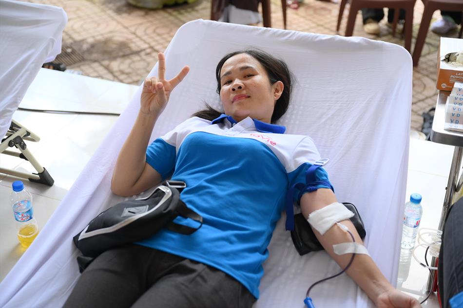 6 HIẾN MÁU TƯƠI ĐẸP 6 HIẾN MÁU TƯƠI ĐẸP
