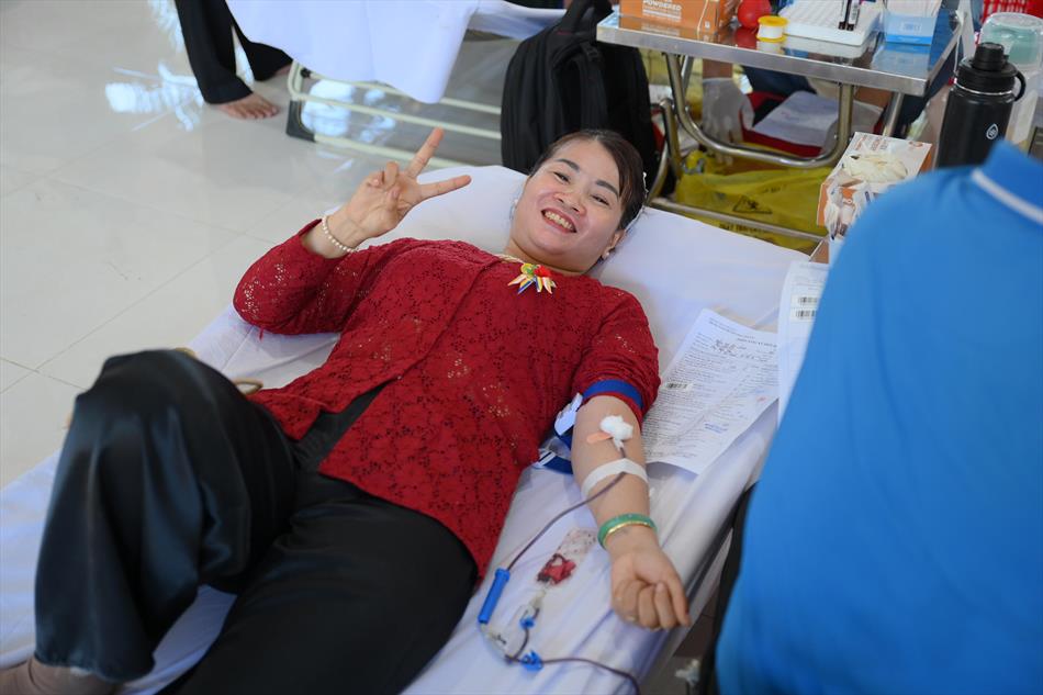 6 HIẾN MÁU TƯƠI ĐẸP 6 HIẾN MÁU TƯƠI ĐẸP