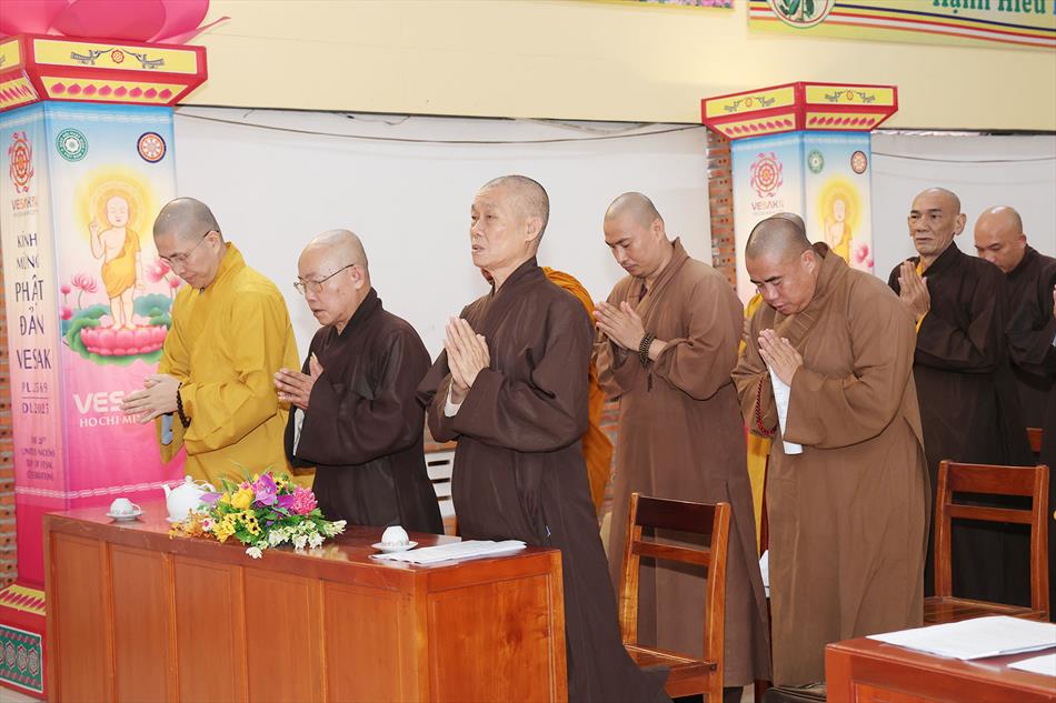 BUỔI LỄ TRANG NGHIÊM