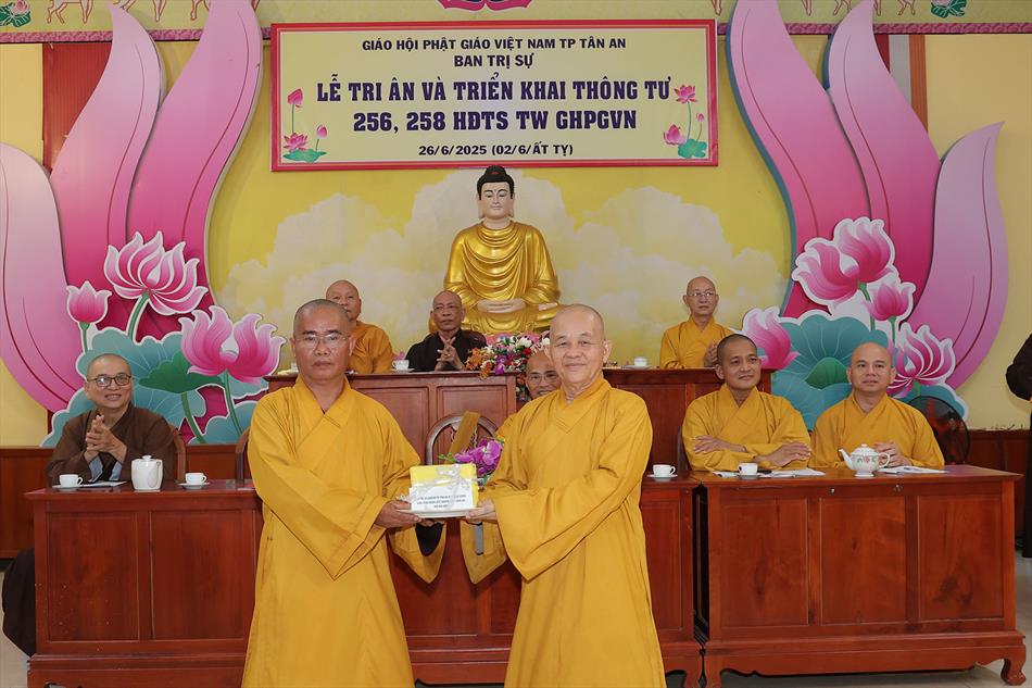 BUỔI LỄ TRANG NGHIÊM