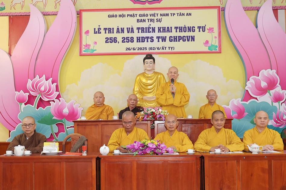 BUỔI LỄ TRANG NGHIÊM