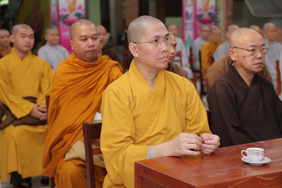 BUỔI LỄ TRANG NGHIÊM