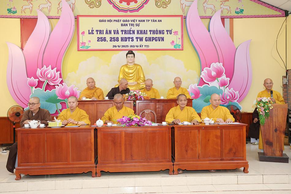 BUỔI LỄ TRANG NGHIÊM