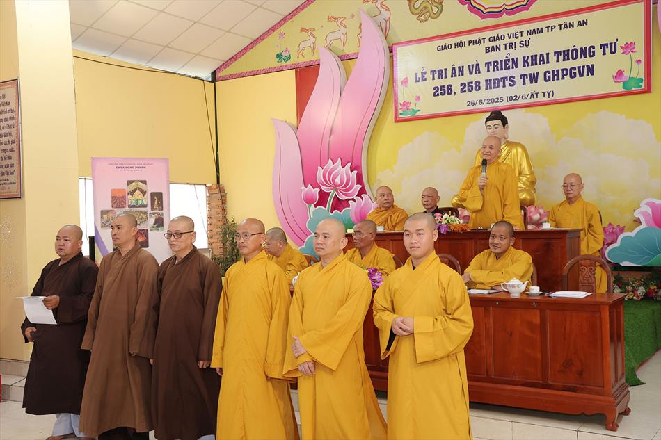 BUỔI LỄ TRANG NGHIÊM