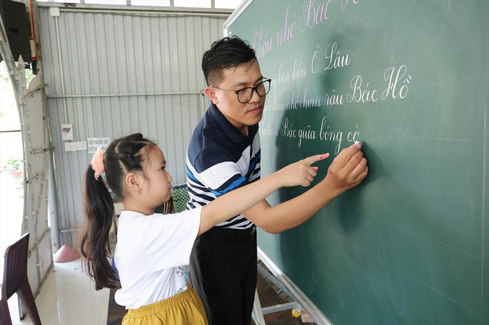 CHỮ ĐẸP – TÂM ĐẸP: BUỔI HỌC Ý NGHĨA TẠI CHÙA ÂN THỌ CHỮ ĐẸP – TÂM ĐẸP: BUỔI HỌC Ý NGHĨA TẠI CHÙA ÂN THỌ