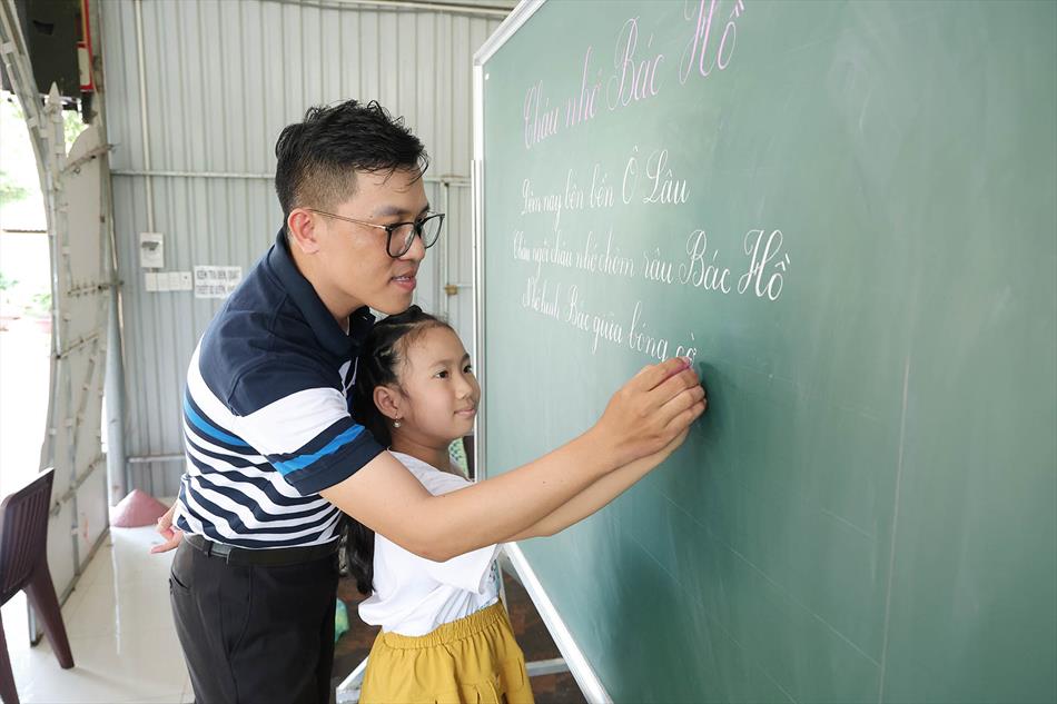 CHỮ ĐẸP – TÂM ĐẸP: BUỔI HỌC Ý NGHĨA TẠI CHÙA ÂN THỌ CHỮ ĐẸP – TÂM ĐẸP: BUỔI HỌC Ý NGHĨA TẠI CHÙA ÂN THỌ