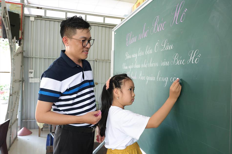 CHỮ ĐẸP – TÂM ĐẸP: BUỔI HỌC Ý NGHĨA TẠI CHÙA ÂN THỌ CHỮ ĐẸP – TÂM ĐẸP: BUỔI HỌC Ý NGHĨA TẠI CHÙA ÂN THỌ