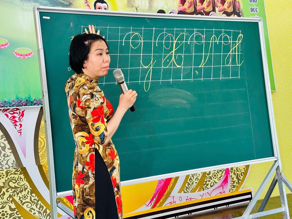 CHỮ ĐẸP – TÂM ĐẸP: BUỔI HỌC Ý NGHĨA TẠI CHÙA ÂN THỌ CHỮ ĐẸP – TÂM ĐẸP: BUỔI HỌC Ý NGHĨA TẠI CHÙA ÂN THỌ