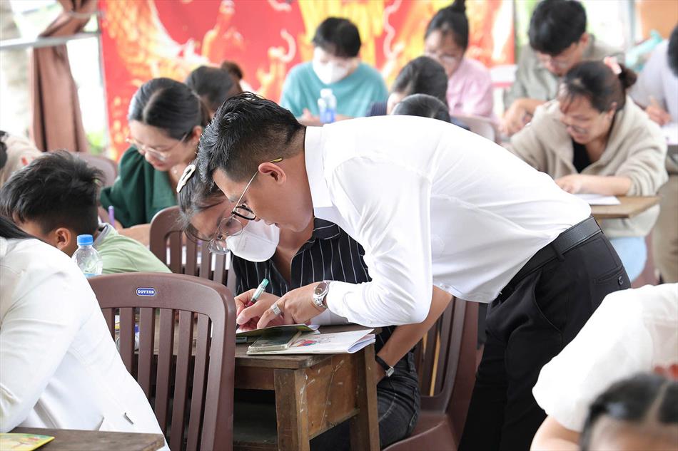 CHỮ ĐẸP – TÂM ĐẸP: BUỔI HỌC Ý NGHĨA TẠI CHÙA ÂN THỌ CHỮ ĐẸP – TÂM ĐẸP: BUỔI HỌC Ý NGHĨA TẠI CHÙA ÂN THỌ