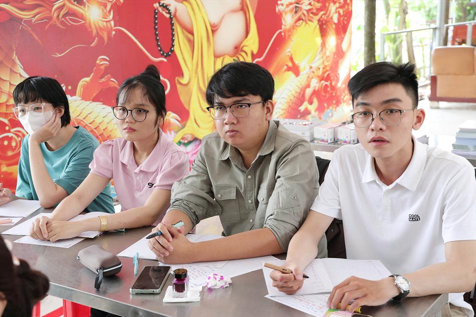 CHỮ ĐẸP – TÂM ĐẸP: BUỔI HỌC Ý NGHĨA TẠI CHÙA ÂN THỌ CHỮ ĐẸP – TÂM ĐẸP: BUỔI HỌC Ý NGHĨA TẠI CHÙA ÂN THỌ