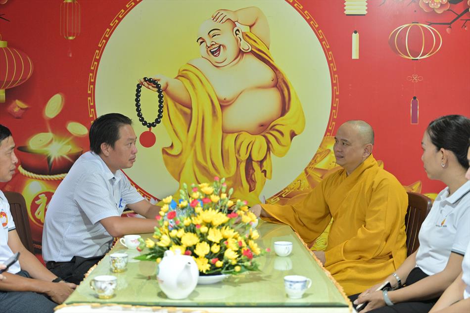 3 TIẾP ĐOÀN ĐẠI DIỆN PHƯỜNG LONG AN 3 TIẾP ĐOÀN ĐẠI DIỆN PHƯỜNG LONG AN