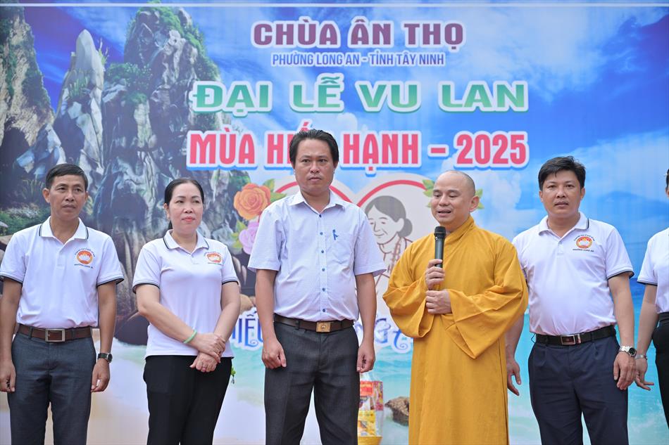 3 TIẾP ĐOÀN ĐẠI DIỆN PHƯỜNG LONG AN 3 TIẾP ĐOÀN ĐẠI DIỆN PHƯỜNG LONG AN