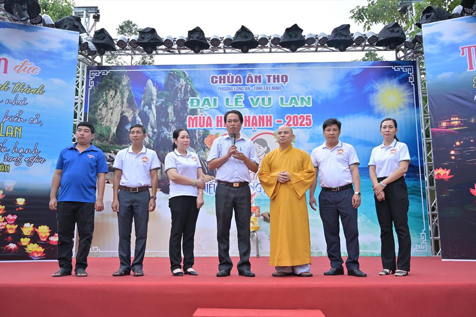 3 TIẾP ĐOÀN ĐẠI DIỆN PHƯỜNG LONG AN 3 TIẾP ĐOÀN ĐẠI DIỆN PHƯỜNG LONG AN