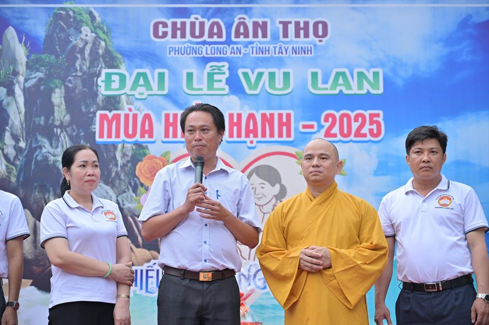 3 TIẾP ĐOÀN ĐẠI DIỆN PHƯỜNG LONG AN 3 TIẾP ĐOÀN ĐẠI DIỆN PHƯỜNG LONG AN