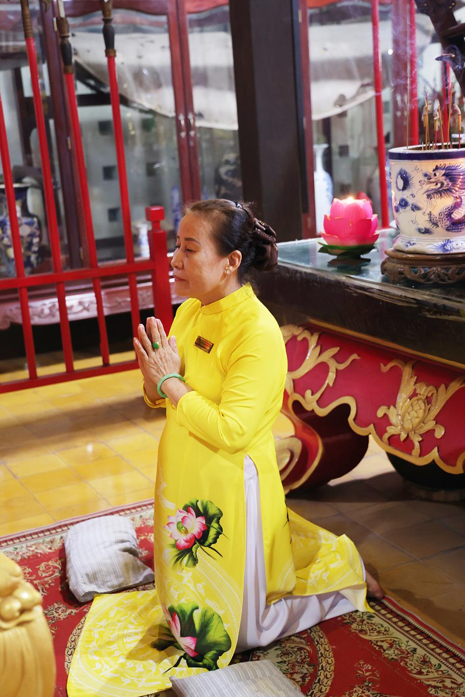 CHÙA ÂN THỌ TỤNG KINH CẦU NGUYỆN  CHÙA ÂN THỌ TỤNG KINH CẦU NGUYỆN