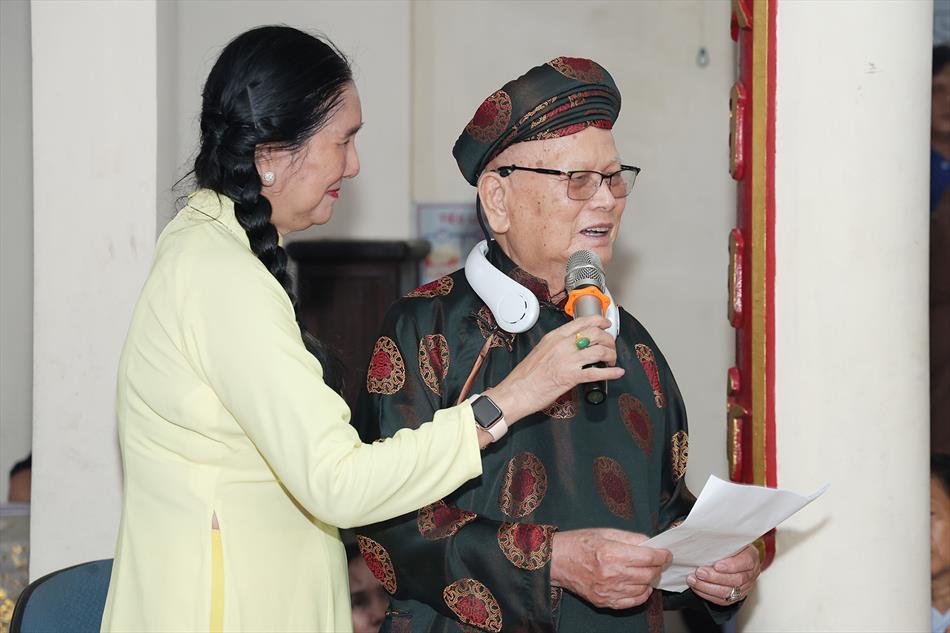 CHÙA ÂN THỌ TỤNG KINH CẦU NGUYỆN  CHÙA ÂN THỌ TỤNG KINH CẦU NGUYỆN