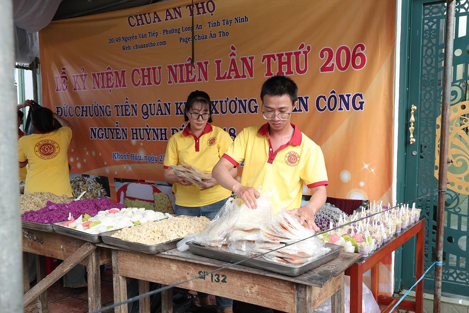 QUẦY BÁNH TỪ BI QUẦY BÁNH TỪ BI