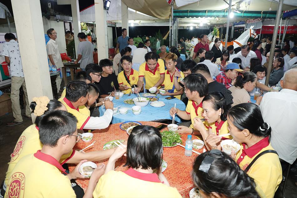 QUẦY BÁNH TỪ BI QUẦY BÁNH TỪ BI