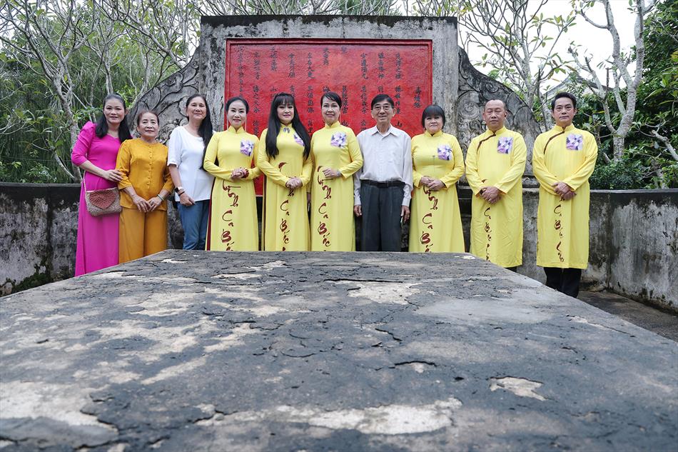 ĐOÀN TÌNH CA BẮC SƠN THAM GIA LỄ GIỖ ĐOÀN TÌNH CA BẮC SƠN THAM GIA LỄ GIỖ