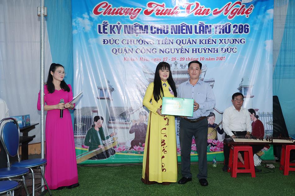 ĐOÀN TÌNH CA BẮC SƠN THAM GIA LỄ GIỖ ĐOÀN TÌNH CA BẮC SƠN THAM GIA LỄ GIỖ