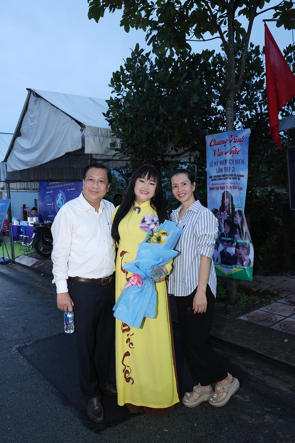 ĐOÀN TÌNH CA BẮC SƠN THAM GIA LỄ GIỖ ĐOÀN TÌNH CA BẮC SƠN THAM GIA LỄ GIỖ