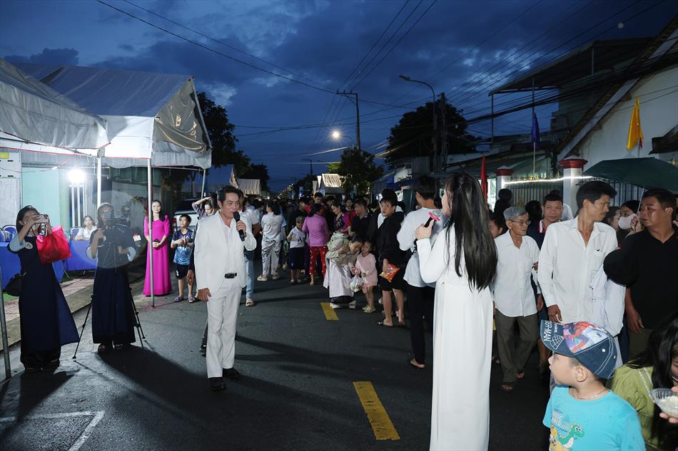 ĐOÀN TÌNH CA BẮC SƠN THAM GIA LỄ GIỖ ĐOÀN TÌNH CA BẮC SƠN THAM GIA LỄ GIỖ