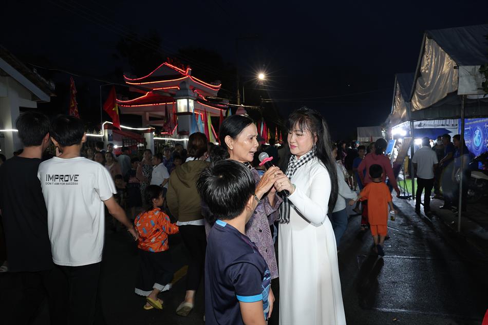 ĐOÀN TÌNH CA BẮC SƠN THAM GIA LỄ GIỖ ĐOÀN TÌNH CA BẮC SƠN THAM GIA LỄ GIỖ