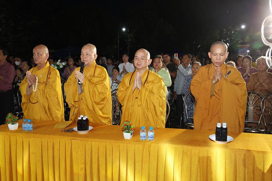1 QUÝ TÔN ĐỨC VÀ ĐẠI BIỂU TRONG LỄ CHÍNH THỨC 1 QUÝ TÔN ĐỨC VÀ ĐẠI BIỂU TRONG LỄ CHÍNH THỨC