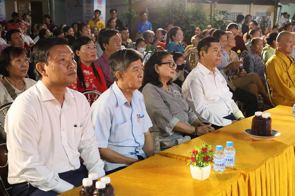 1 QUÝ TÔN ĐỨC VÀ ĐẠI BIỂU TRONG LỄ CHÍNH THỨC 1 QUÝ TÔN ĐỨC VÀ ĐẠI BIỂU TRONG LỄ CHÍNH THỨC