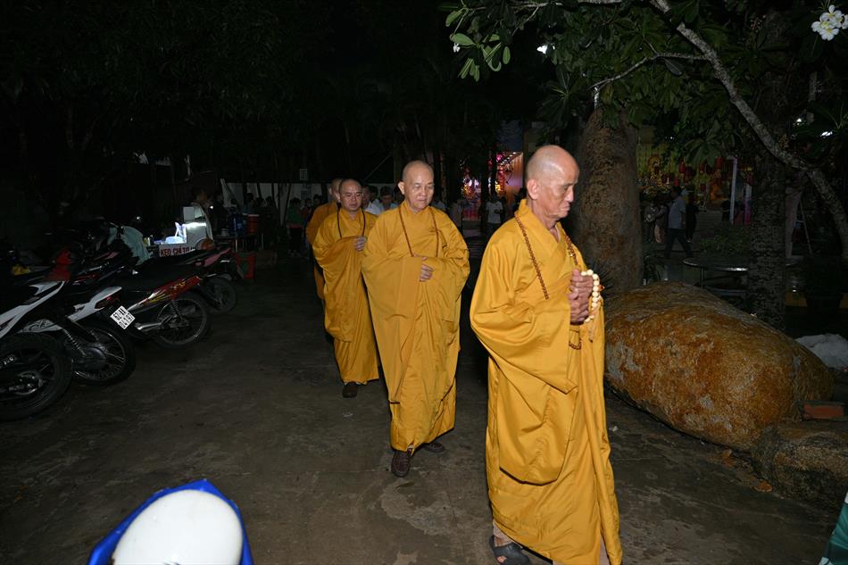 5 NGHI THỨC THỈNH SƯ 5 NGHI THỨC THỈNH SƯ