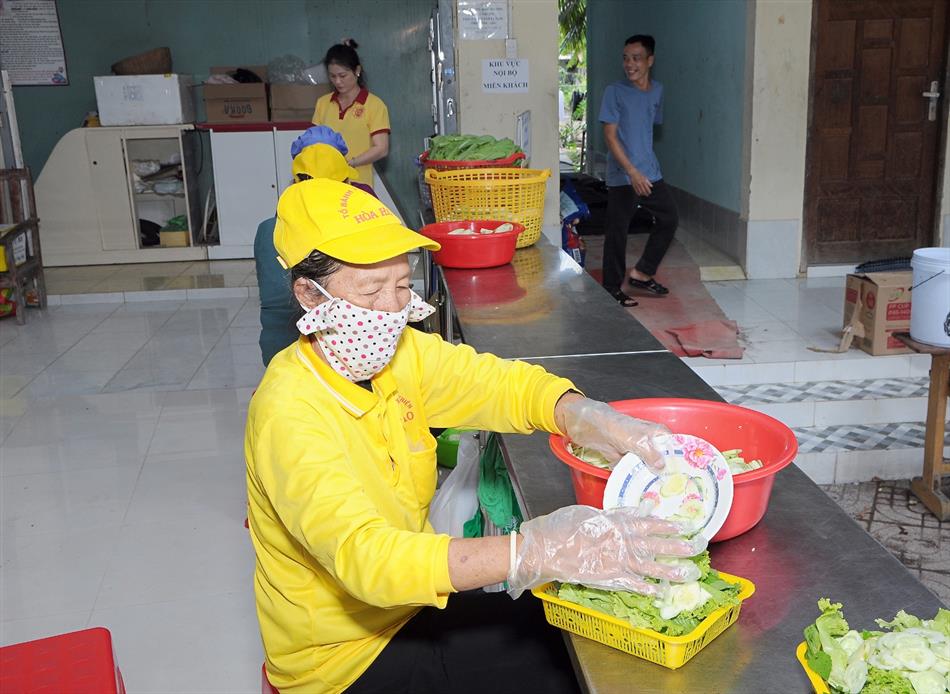 10 LỄ HỘI BÁNH XÈO QUY MÔ LỚN 10 LỄ HỘI BÁNH XÈO QUY MÔ LỚN