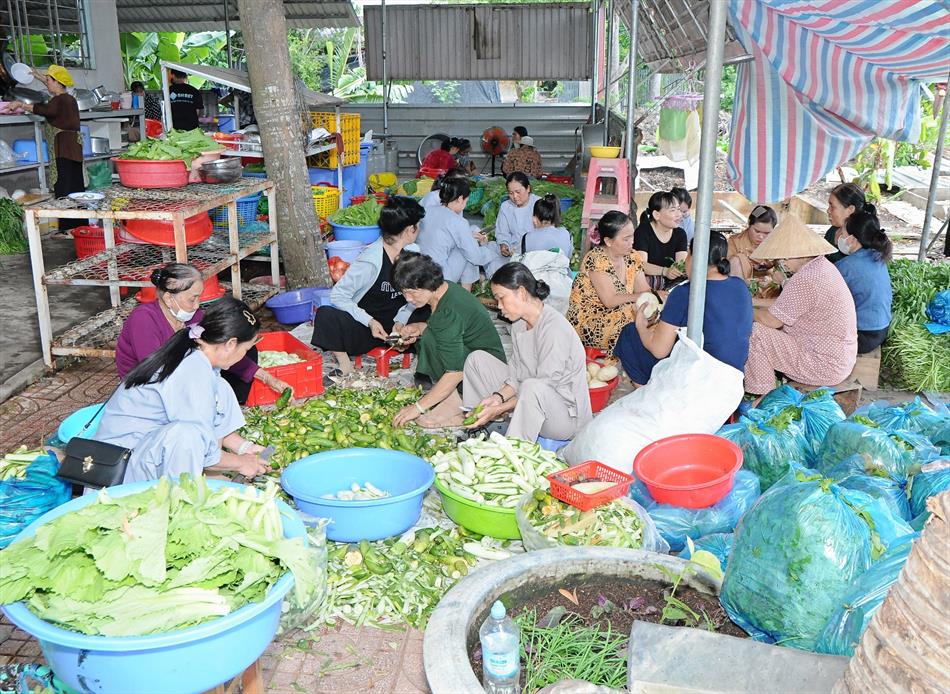 10 LỄ HỘI BÁNH XÈO QUY MÔ LỚN 10 LỄ HỘI BÁNH XÈO QUY MÔ LỚN