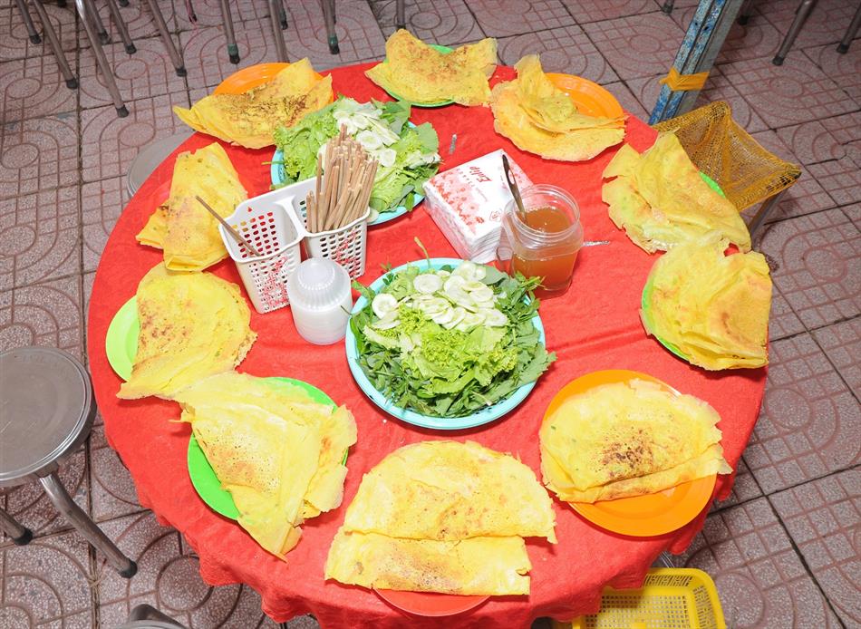 10 LỄ HỘI BÁNH XÈO QUY MÔ LỚN 10 LỄ HỘI BÁNH XÈO QUY MÔ LỚN