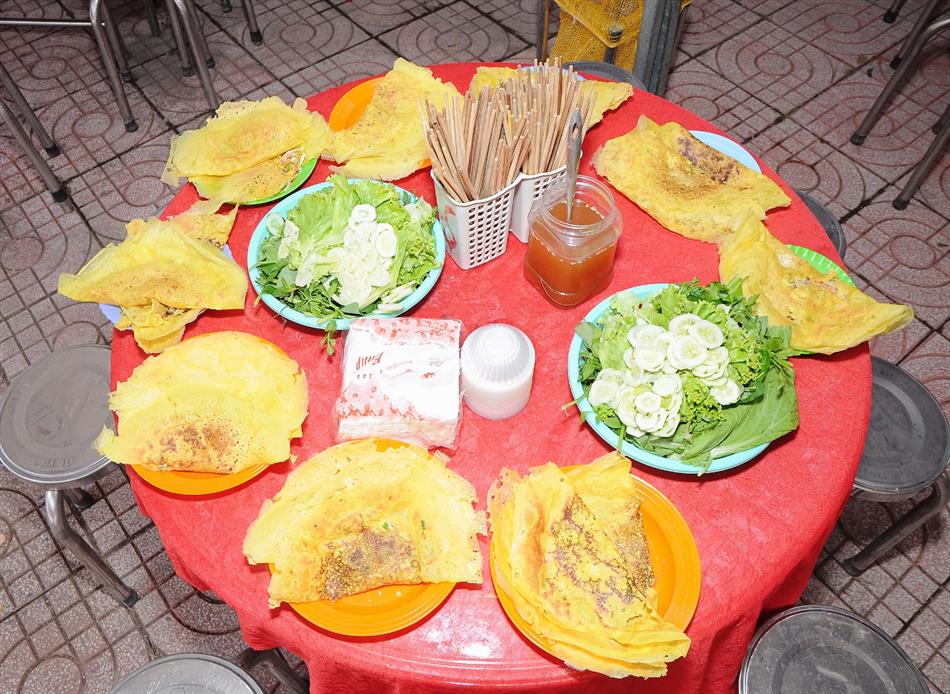10 LỄ HỘI BÁNH XÈO QUY MÔ LỚN 10 LỄ HỘI BÁNH XÈO QUY MÔ LỚN