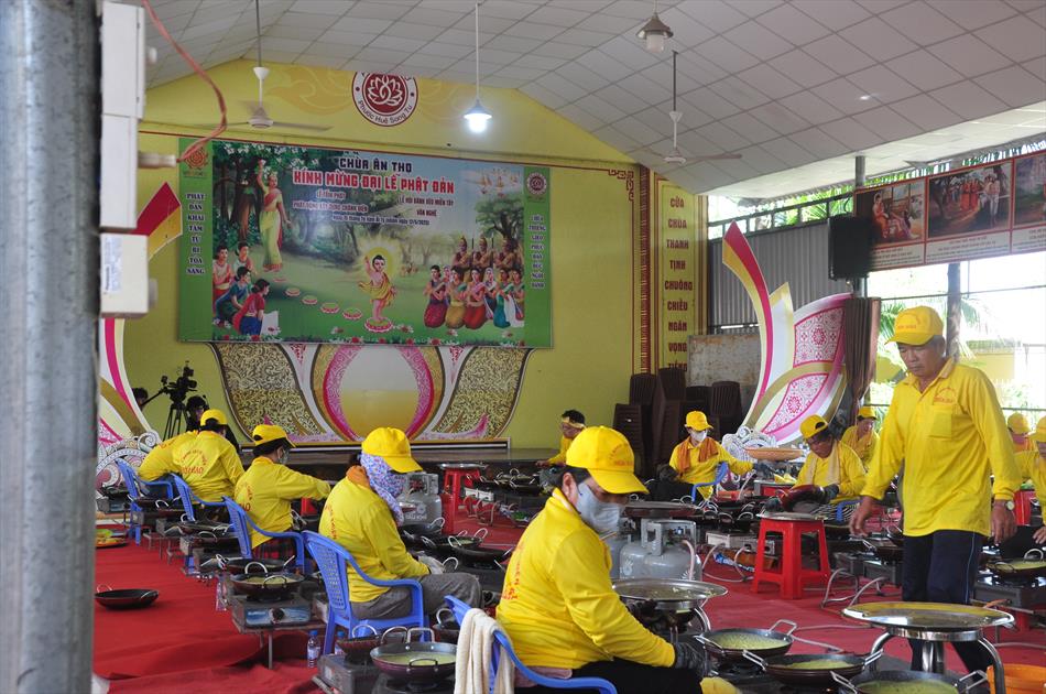 10 LỄ HỘI BÁNH XÈO QUY MÔ LỚN 10 LỄ HỘI BÁNH XÈO QUY MÔ LỚN